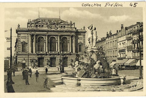 Le Théâtre et la Fontaine des Trois-Grâces