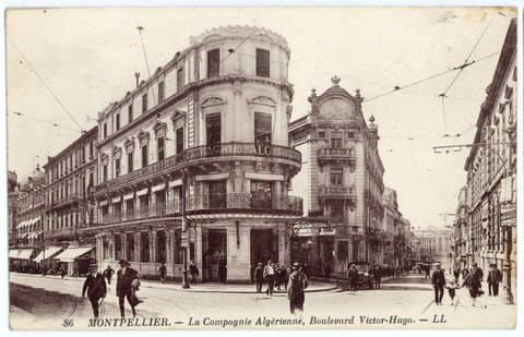La Compagnie Algérienne, Boulevard Victor-Hugo