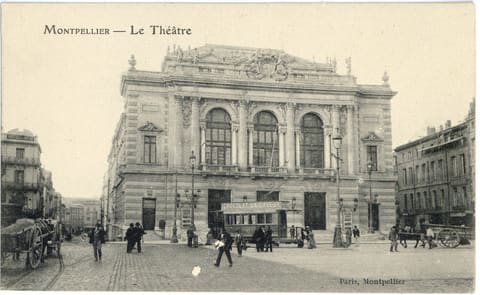 Le Théâtre
