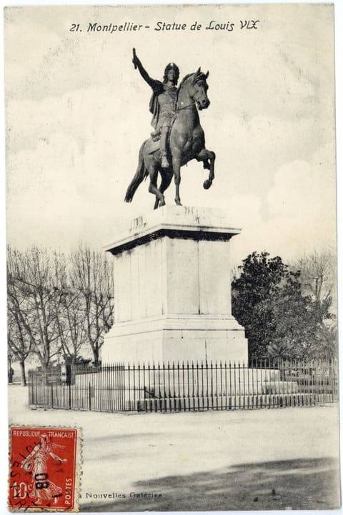 Statue de Louis x IV