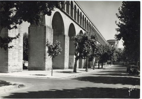 Hérault L'Aqueduc et le Château d'Eau du Peyrou