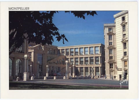 Les Echelles de la Ville