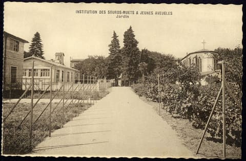 Institut des Sourds-Muets et Jeunes Aveugles, Jardin