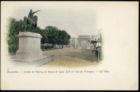Jardin du Peyrou, la Statue de Louis x IV et l'Arc de Triomphe
