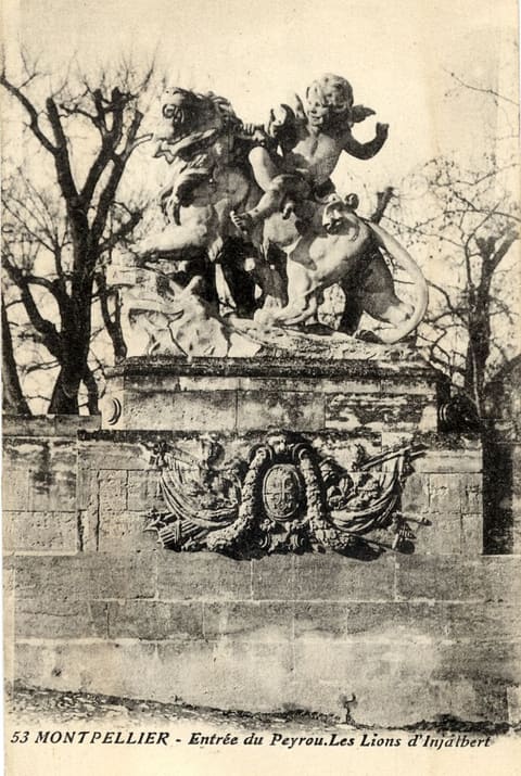 Entrée du Peyrou Les Lions d'Injalbert