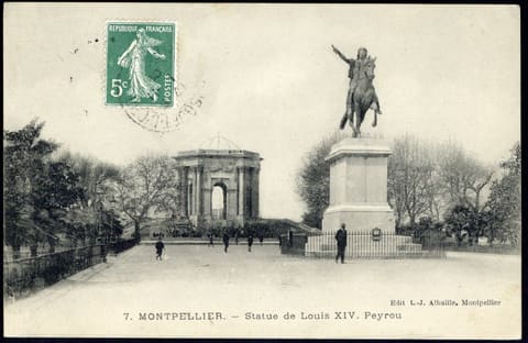 Statue de Louis x IV, Le Peyrou