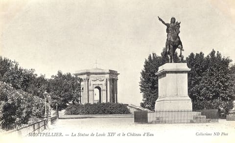 La Statue de Louis x IV et le Château d'Eau