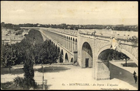 Au Peyrou, L'Aqueduc