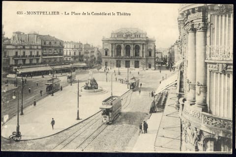 La Place de la Comédie et le Théâtre