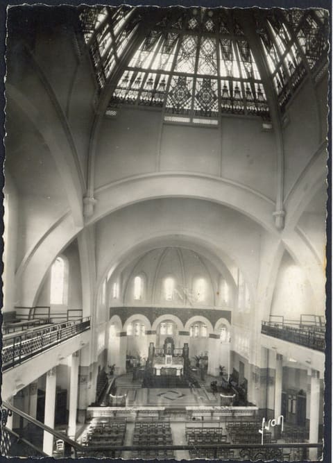 Hérault, Intérieur de l'Eglise Sainte-Thérèse