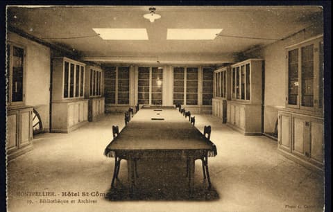 Hôtel Saint-Côme, Bibliothèque et Archives