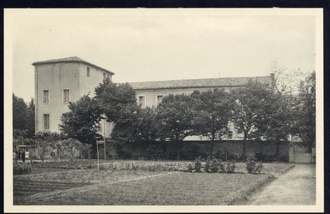 La Providence, Cours Saint-Charles