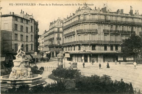 632, Montpellier, Place de la Préfecture, entrée de la Rue Nationale