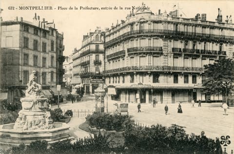 632, Montpellier, Place de la Préfecture, entrée de la Rue Nationale