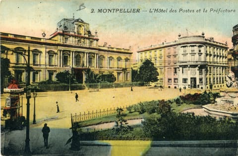 2, Montpellier, L'Hôtel des Postes et la Préfecture