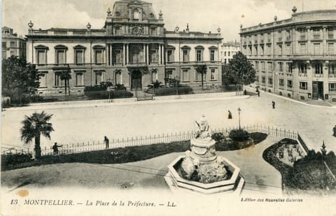 13, Montpellier, La place de la Préfecture