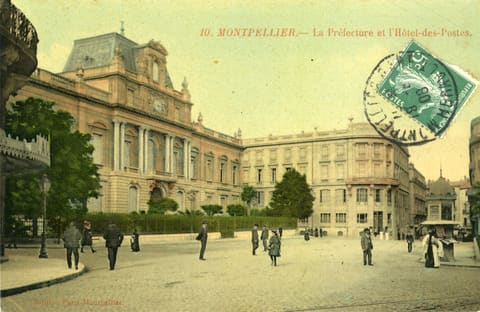 10, Montpellier, La Préfecture et l'Hôtel des Postes
