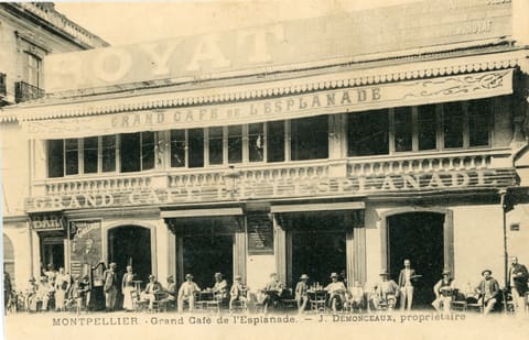 Grand café de l'esplanade, J. Demonceau x , propriétaire
