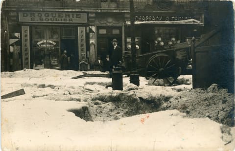 [Grêle, 13 mai 1922, rue de la Saunerie]