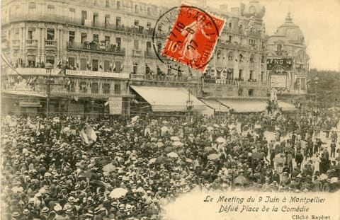 Le Meeting du 9 juin à Montpellier, Défilé Place de la Comédie