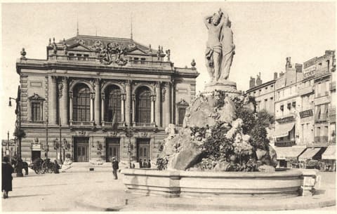 Hérault Le Théâtre et la Fontaine des Trois Graces