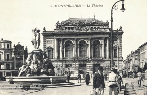 Le Théâtre