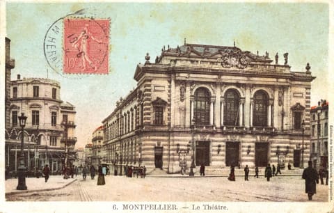 Le Théâtre