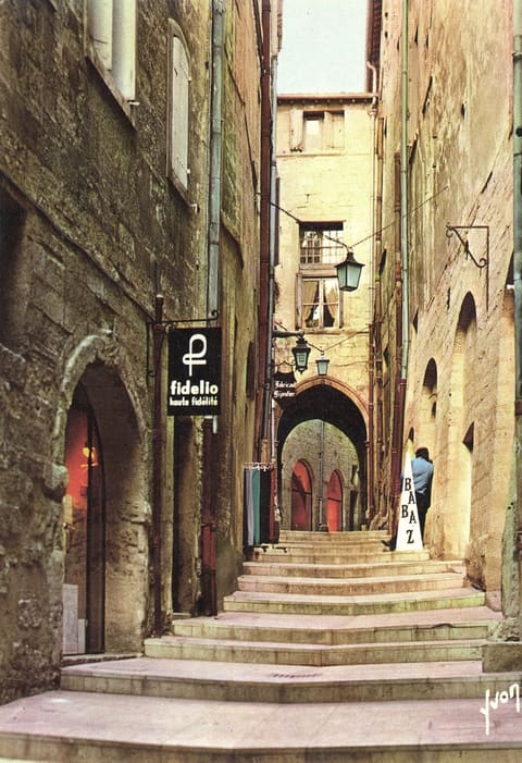 Quartier de l'Ancien Courrier Rue du Bras de Fer