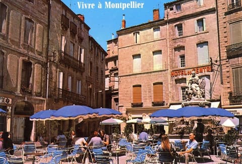 Place Chabaneau Fontaine de l'Intendance