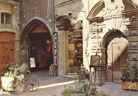 Rue de l'Argenterie Vieilles entrées d'Hôtels