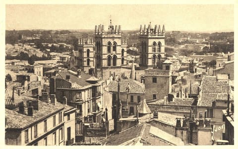 Panorama vers la Cathédrale Saint-Pierre