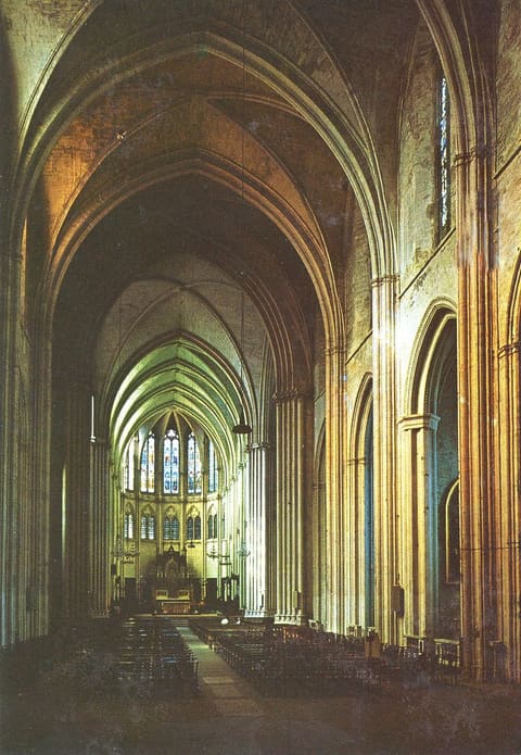 La Cathédrale Saint-Pierre x IVe s.