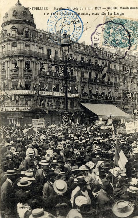 Meeting Viticole du 9 juin 1907, 600,000 Manifestants, Passage des Gueu x , rue de la Loge