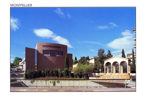 Le Corum