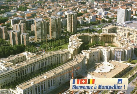 La Clé d'Antigone les Echelles de la Ville Polygone et le nouveau monde