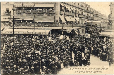Le Meeting au 9 Juin à Montpellier Le défilé rue Maguelone