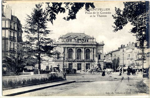 Place de la Comédie et le Théâtre