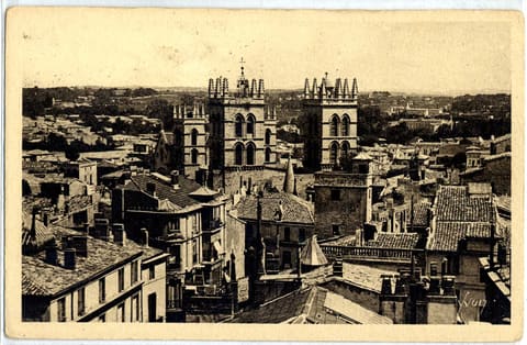 (Hérault) Panorama vers la Cathédrale Saint-Pierre
