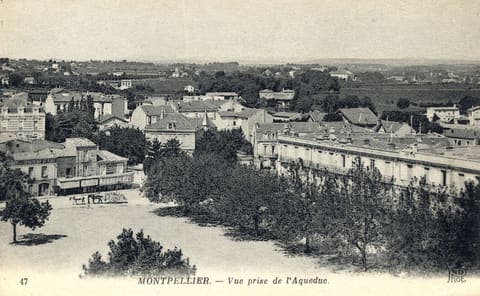 Vue prise de l'Aqueduc