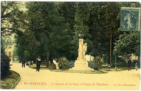Le Square de la Gare et Statue de Planchon