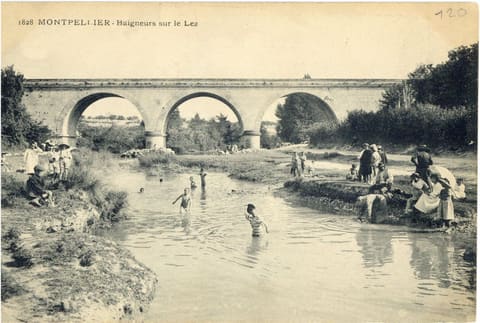 Baigneurs sur le Lez