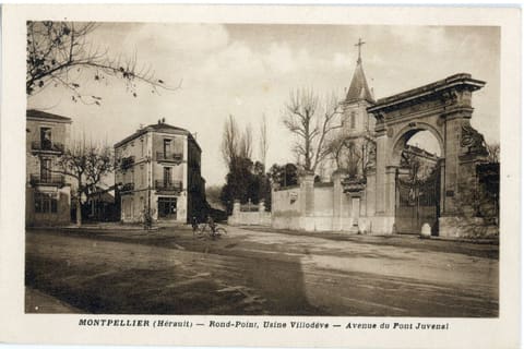 Avenue du Pont-Juvenal