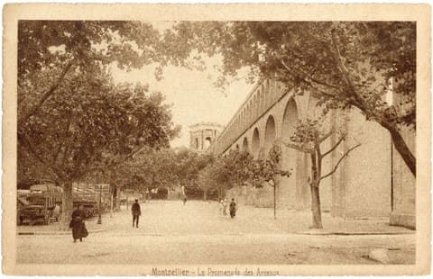 La Promenade des Arceau x