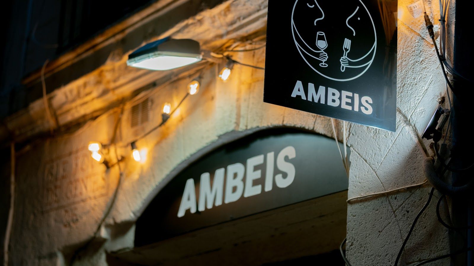 Ambeis — Écusson