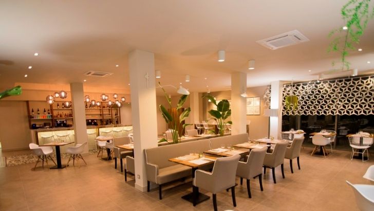 ATIPICO RESTAURANT LIBANAIS — Odysseum