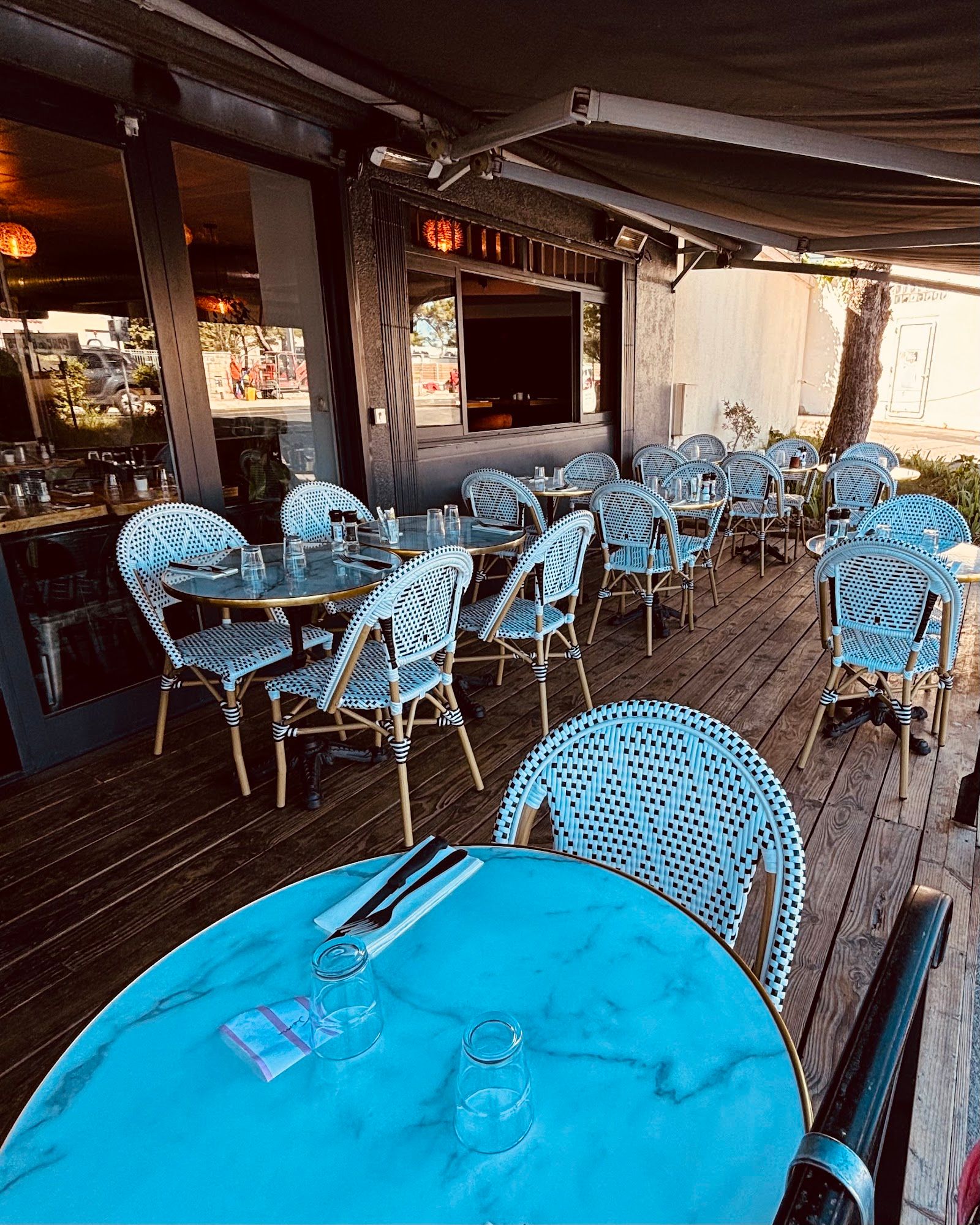 Brasserie restaurant L'entr'deux — Hôpitaux-Facultés