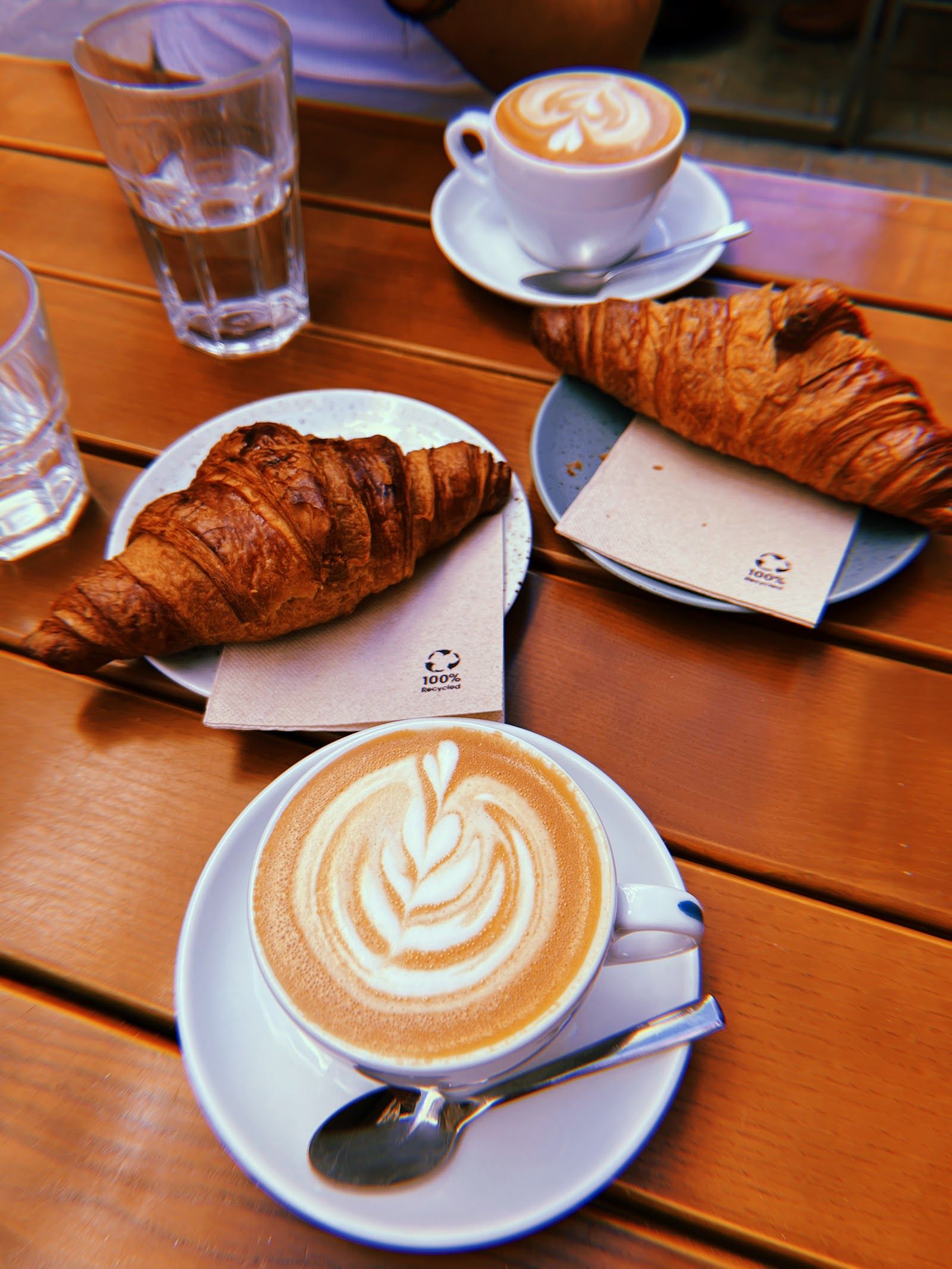 Café BUN - Etuves — Comédie