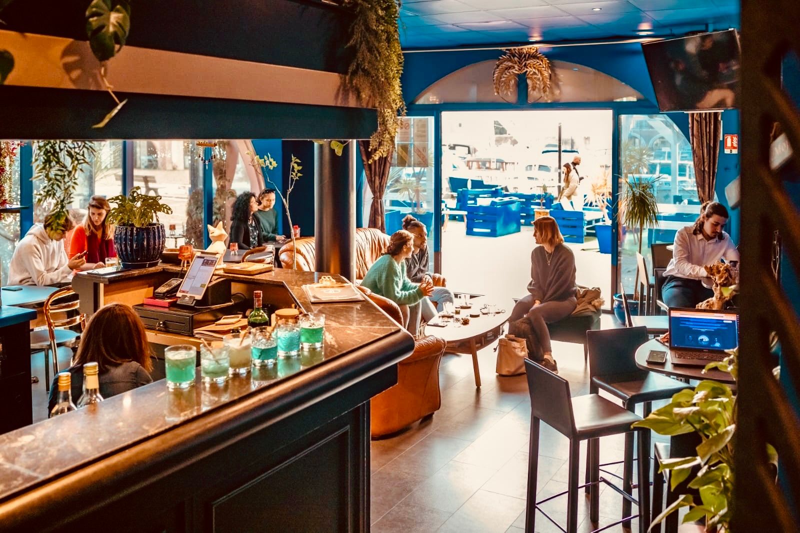 Café Juste Humain — Lattes