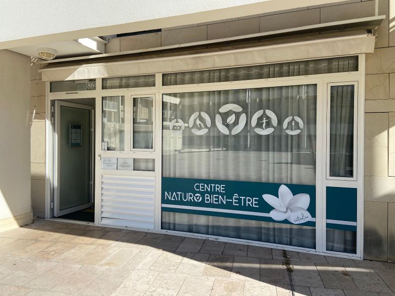 Chloé Landat Naturopathe / Réflexologue / Chi Nei Tsang - Montpellier — Écusson