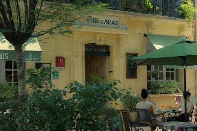 Hôtel Du Palais — Écusson